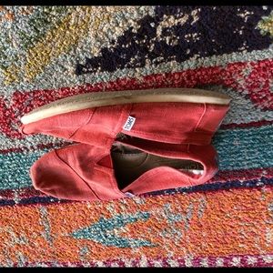 Women’s Toms size 8.5
